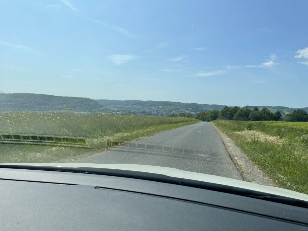 Landschaft aus dem Auto