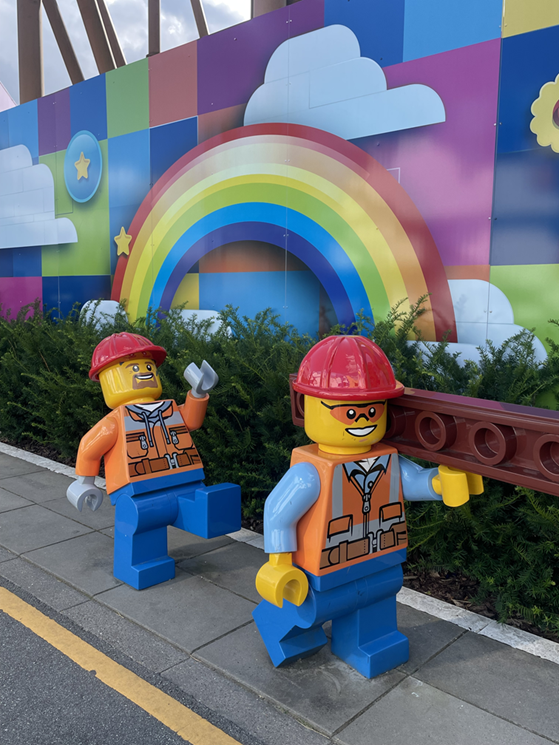 Bauarbeiter im Legoland